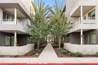 Photo #1: TR25275775 Listing 