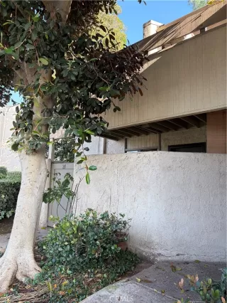 Photo #5: TR25275906 Listing 