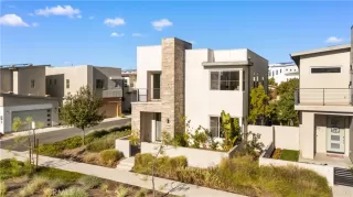 Photo #1: TR25280959 Listing