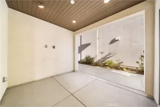 Photo #6: TR25280960 Listing 