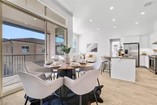 Photo #5: TR26008219 Listing 