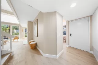 Photo #3: TR26014484 Listing