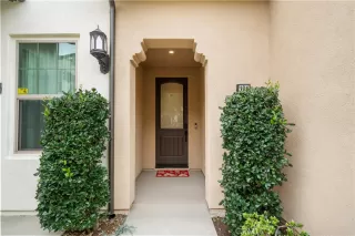 Photo #4: TR26030167 Listing