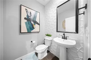 Photo #3: TR26031058 Listing 