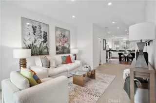 Photo #6: TR26031482 Listing 