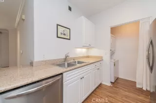 Photo #3: TR26032349 Listing