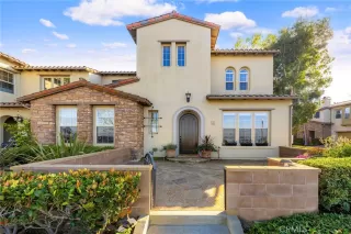 Photo #3: TR26035505 Listing