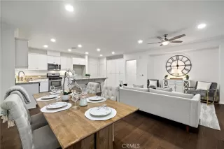 Photo #4: TR26036293 Listing