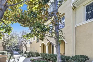 Photo #3: TR26036576 Listing