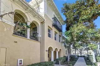 Photo #4: TR26036576 Listing