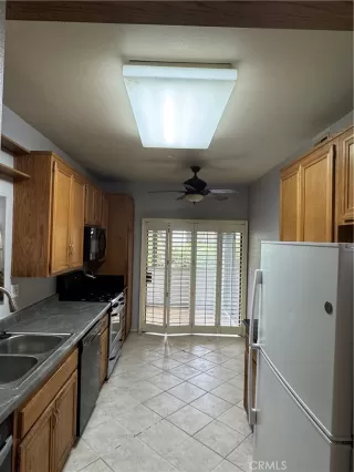 Photo #2: TR26037882 Listing