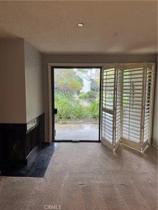 Photo #5: TR26037882 Listing