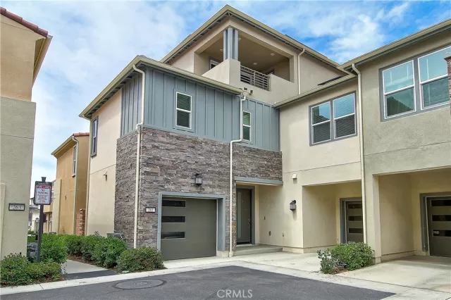 MLS: TR26043107 Condo For Sale