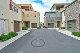 Photo #3: TR26043107 Listing 