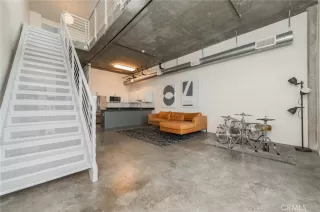 Photo #1: TR26052075 Listing 