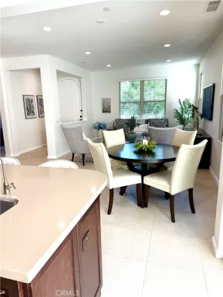 Photo #2: TR26059616 Listing 