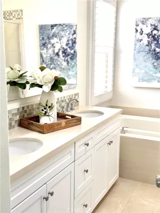 Photo #5: TR26059616 Listing 