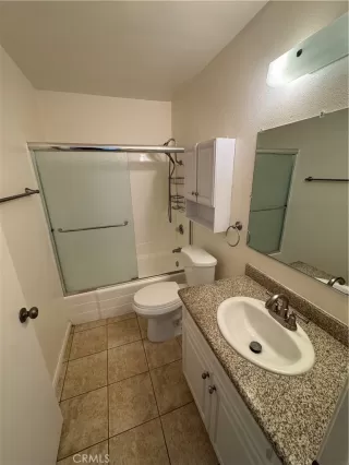 Photo #5: TR26064653 Listing 