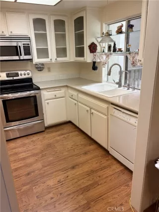 Photo #5: TR26068956 Listing 