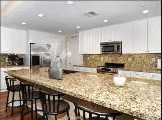 Photo #2: TR26069713 Listing 