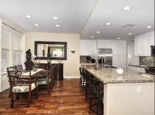 Photo #3: TR26069713 Listing 