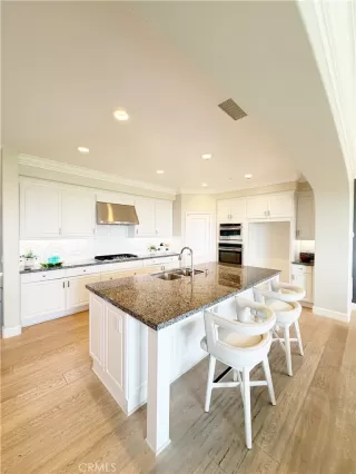 Photo #6: TR26073289 Listing 