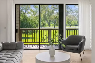 Photo #6: TR26074178 Listing