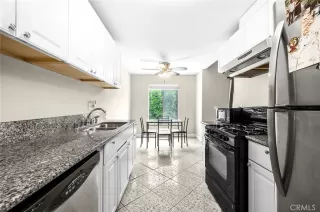 Photo #4: TR26079611 Listing 