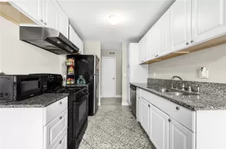 Photo #5: TR26079611 Listing 