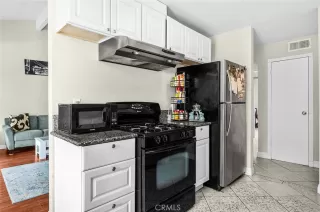 Photo #6: TR26079611 Listing 