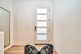 Photo #2: TR26083577 Listing 