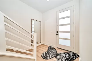 Photo #3: TR26083577 Listing 