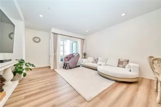 Photo #5: TR26083577 Listing 