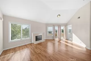 Photo #2: TR26094496 Listing 