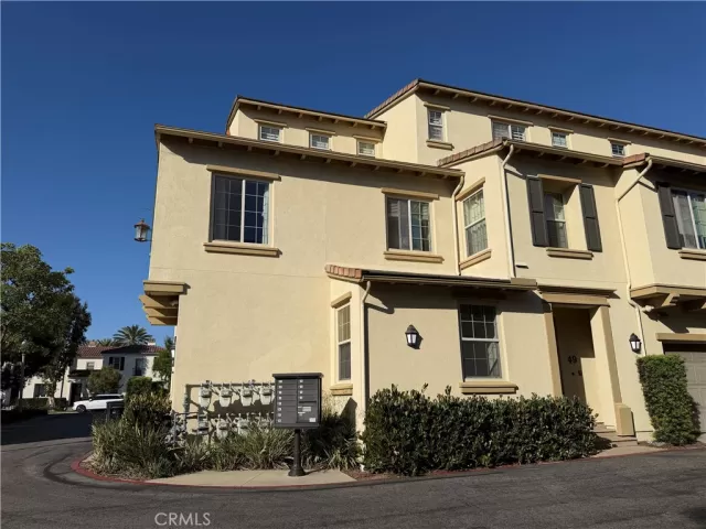 MLS: TR26107584 Condo For Sale