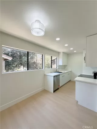 Photo #1: TR26113477 Listing 