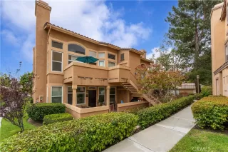 Photo #1: TR26118076 Listing