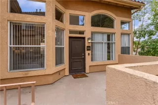 Photo #3: TR26118076 Listing