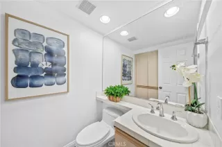 Photo #5: TR26125420 Listing 