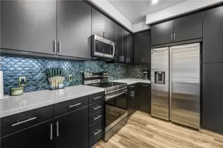Photo #4: TR26128481 Listing