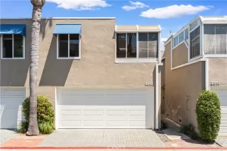Browse active condo listings in SEABRIDGE