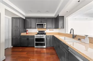 Photo #5: TR26131271 Listing