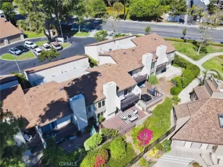 Photo #3: TR26138733 Listing 