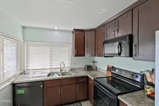 Photo #2: V1-16846 Listing