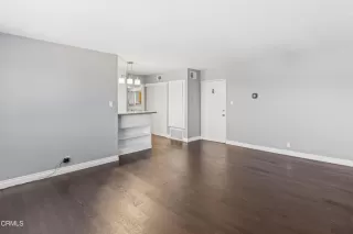 Photo #3: V1-19024 Listing