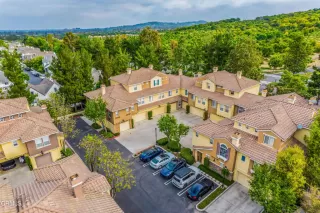 Photo #5: V1-24296 Listing