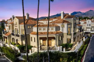 More Details about MLS # V1-33520 : 52 VIA PAMPLONA