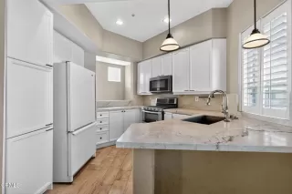 Photo #3: V1-33520 Listing 