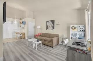 Photo #4: WS22244219 Listing 