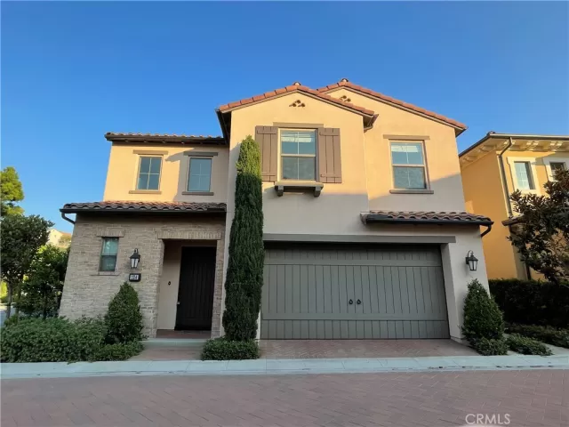 MLS: WS22257139 Condo For Sale